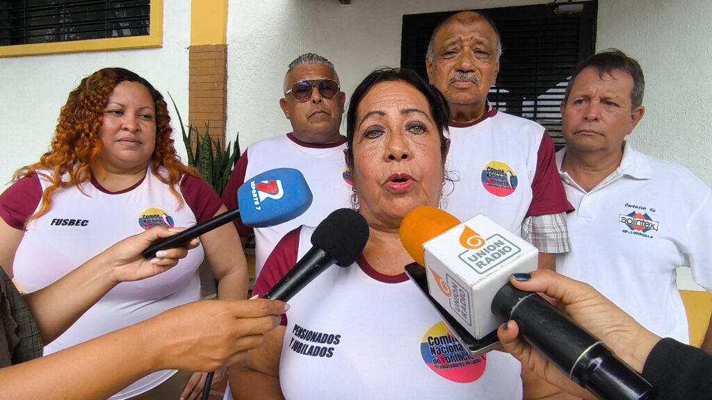 Jubilados y pensionados llaman a votar por Edmundo Gonzalez