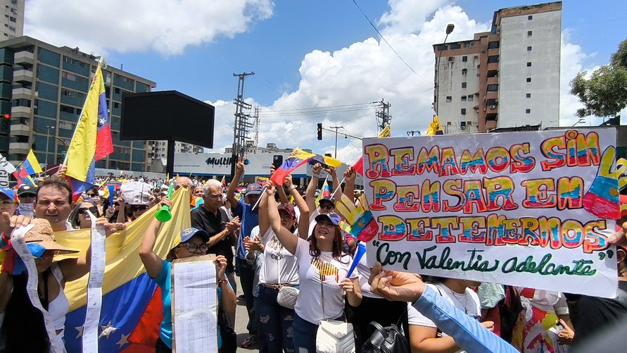 Carabobo salio a la calle para exigir la publicacion de las actas 2 1