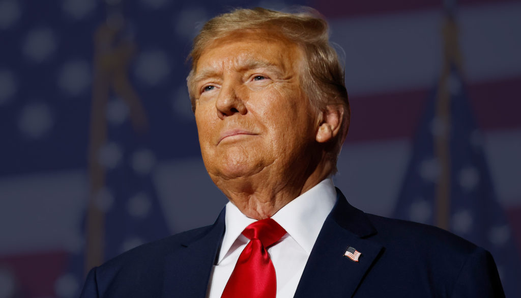 Trump culpa a Biden de la contracción del PIB y niega responsabilidad de sus aranceles