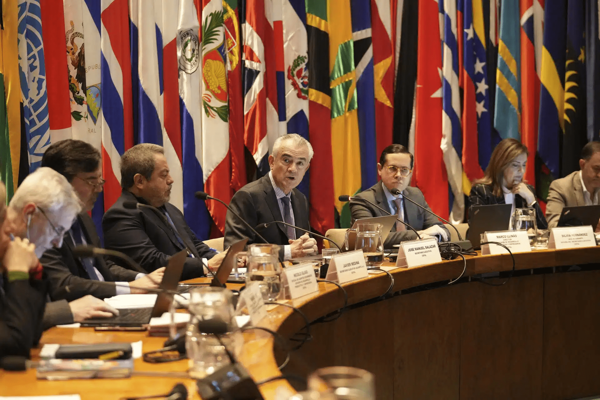 Cepal prevé un crecimiento de 2% para latinoamérica en 2025