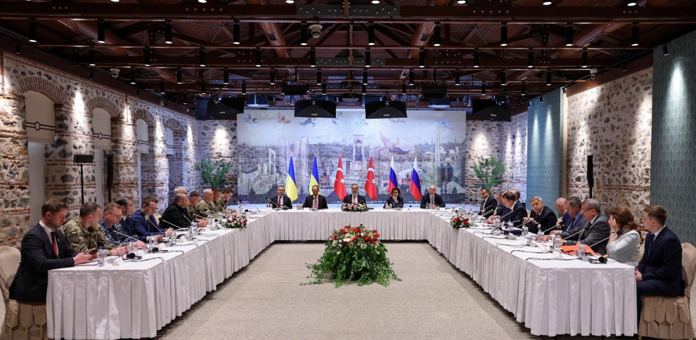 Rusia y Ucrania acuerdan canje de mil prisioneros de cada bando