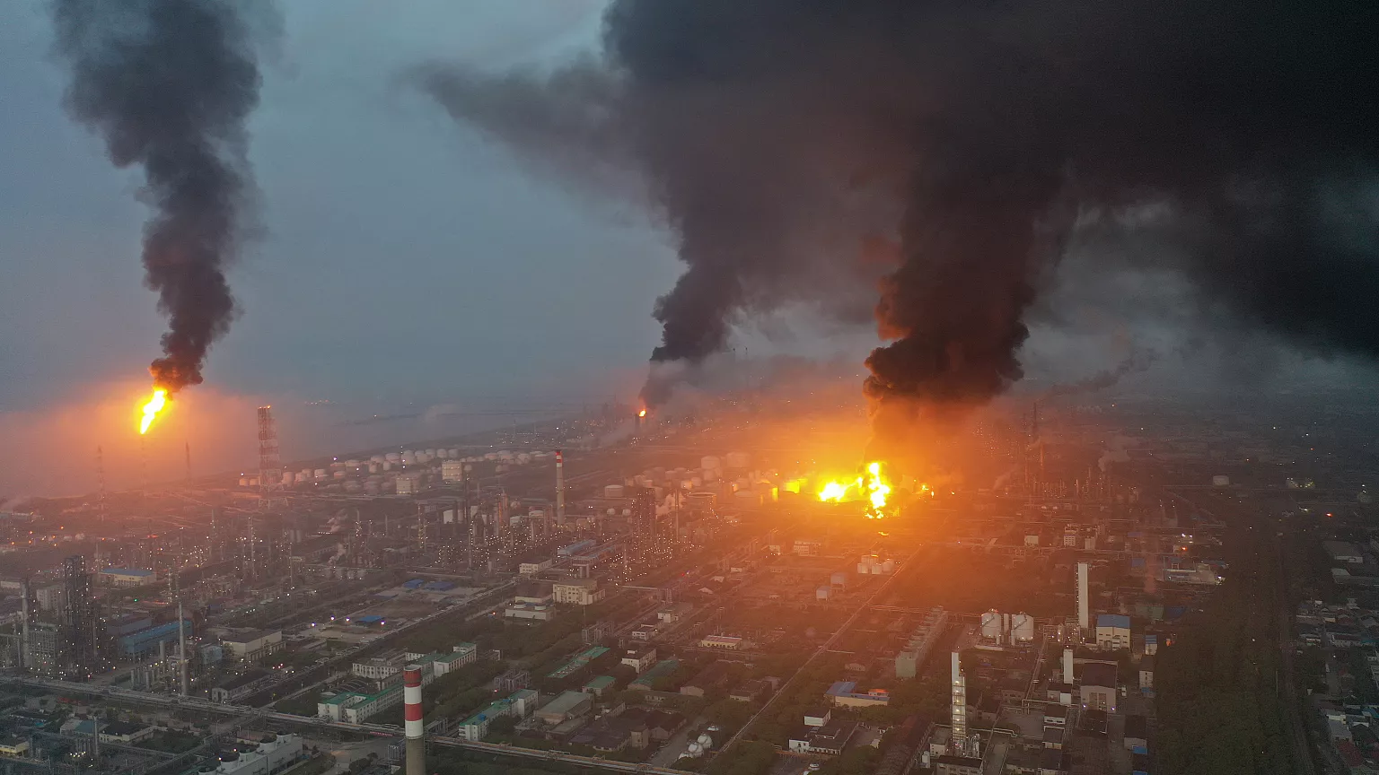 Explosión en planta química en China deja 5 personas fallecidas y 19 heridas