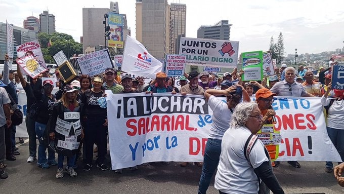Trabajadores protestaron en Caracas en exigencia de aumento salarial